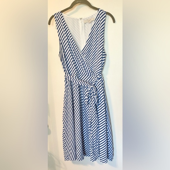 Loft Navy Blue & White Striped Sleeveless V-Neck Dress with Tie Belt- Size 10 - Picture 3 of 8